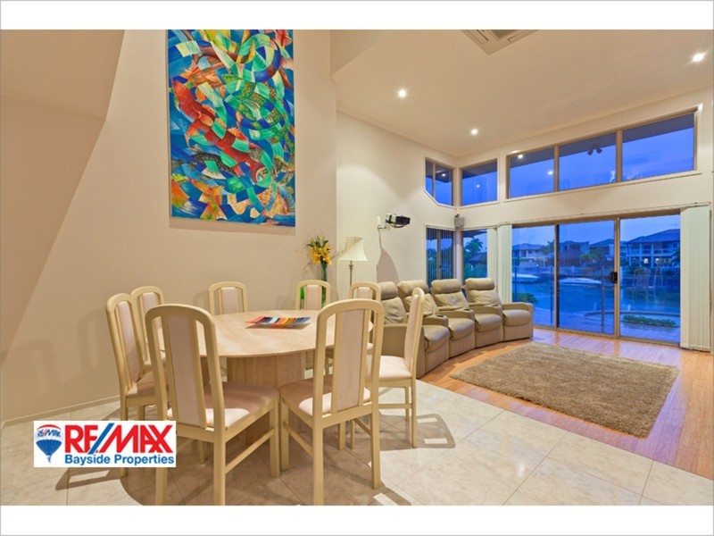 16 Carling Court, Raby Bay QLD 4163