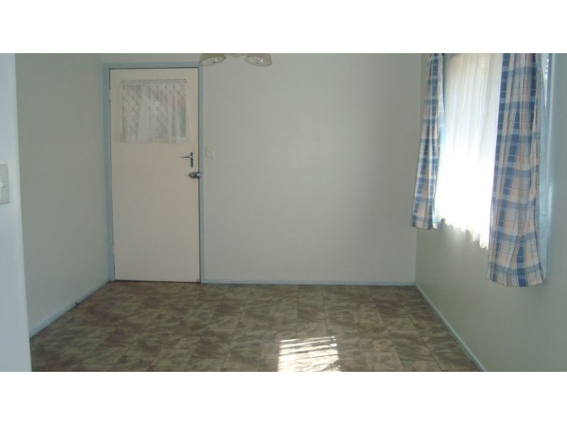 16 Elizabeth Drive, Alexandra Hills QLD 4161