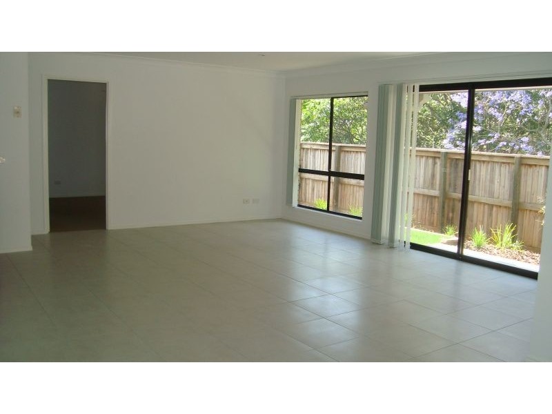 2/333 Old Cleveland Road East, Birkdale QLD 4159