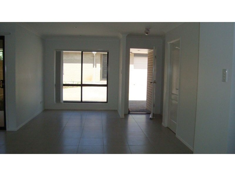 2/333 Old Cleveland Road East, Birkdale QLD 4159