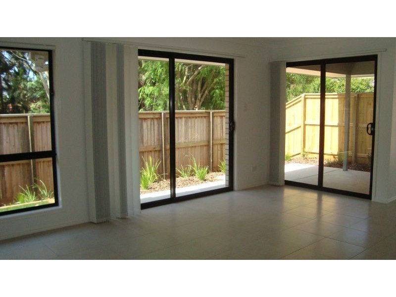 2/333 Old Cleveland Road East, Birkdale QLD 4159