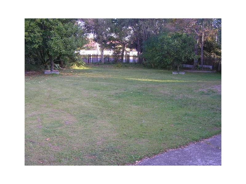 2 Makaha Dr., Birkdale QLD 4159