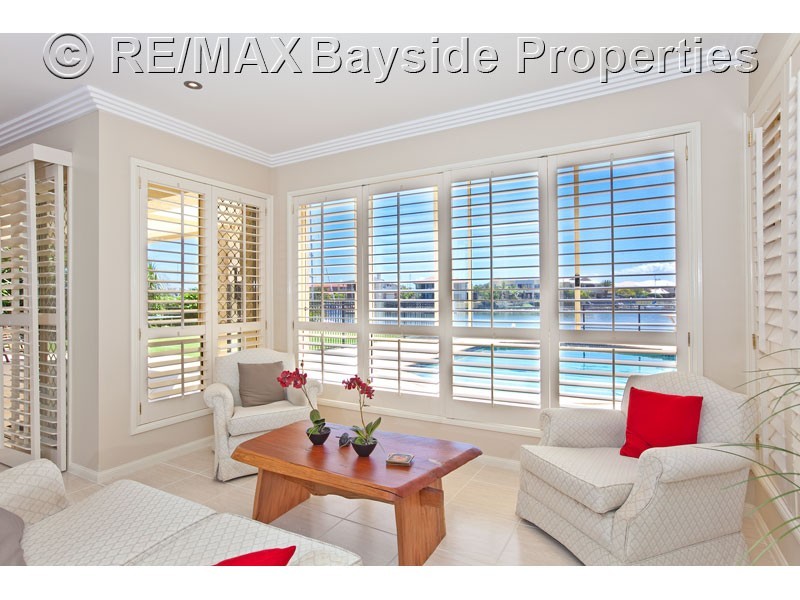 10 Cayman Cres, Raby Bay QLD 4163