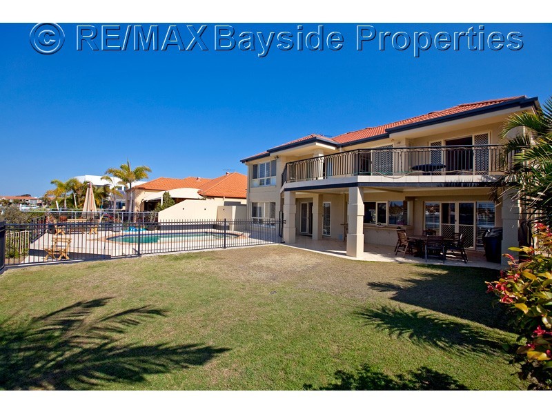 10 Cayman Cres, Raby Bay QLD 4163