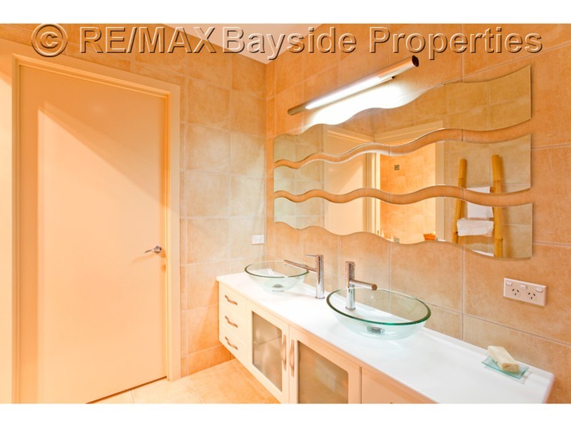 29 Lanaglen Drive, Birkdale QLD 4159