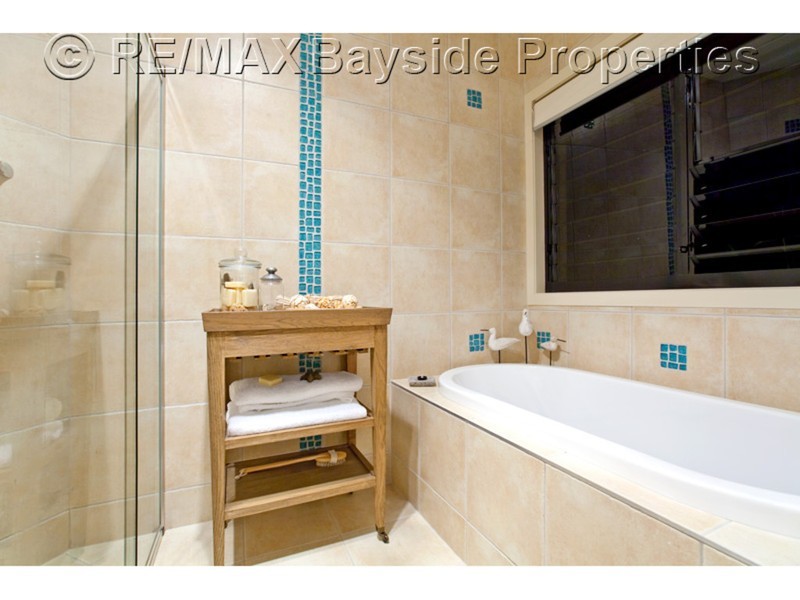 29 Lanaglen Drive, Birkdale QLD 4159