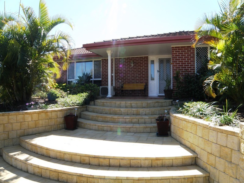 4 Lorton Court, Alexandra Hills QLD 4161