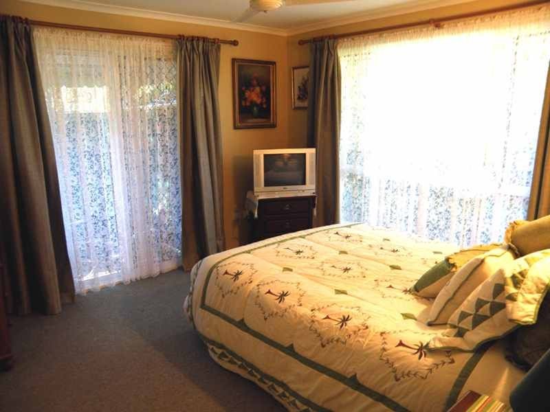 4 Lorton Court, Alexandra Hills QLD 4161