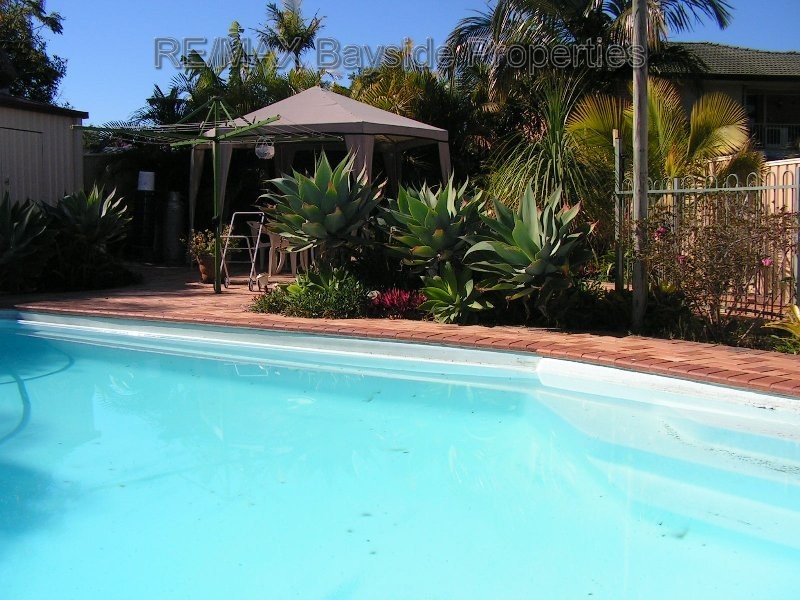 2 Cumberland Drive, Alexandra Hills QLD 4161