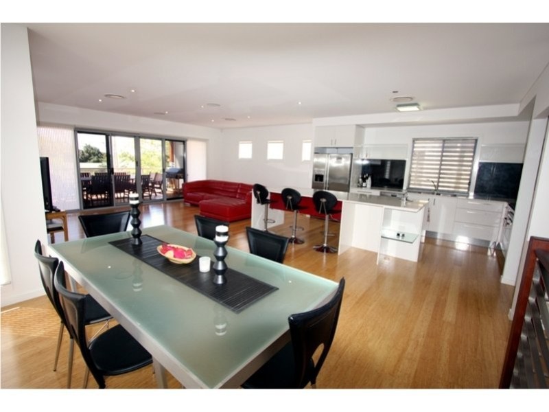25 Alice Street, Wellington Point QLD 4160