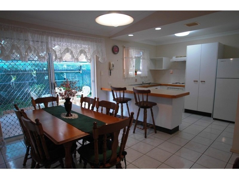 Unit 19, 88 Wynyard, Cleveland QLD 4163