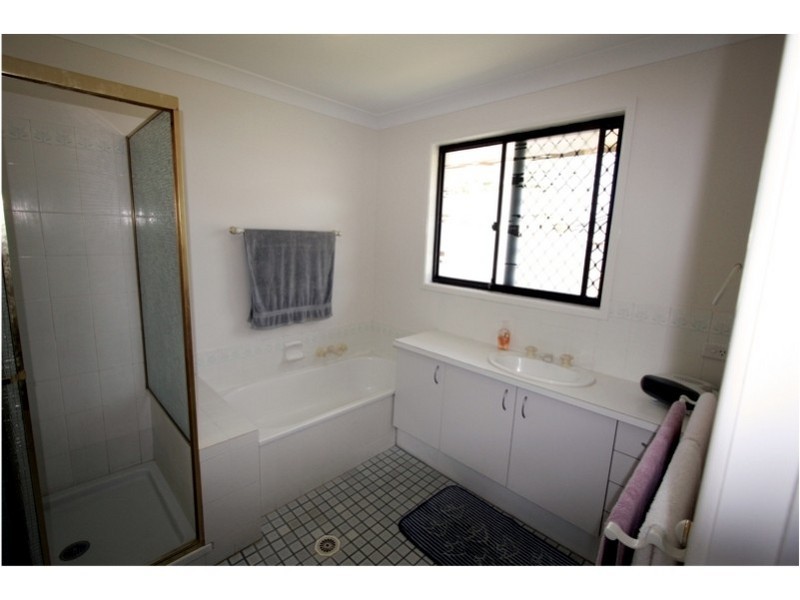 3 Island Outlook Ave, Thornlands QLD 4164
