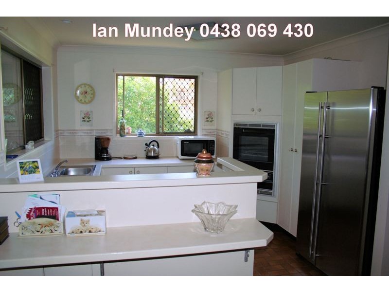 27 Estelle Street, Birkdale QLD 4159