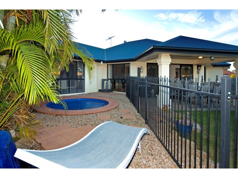 13 EUCALYPT PLACE, Ormiston QLD 4160