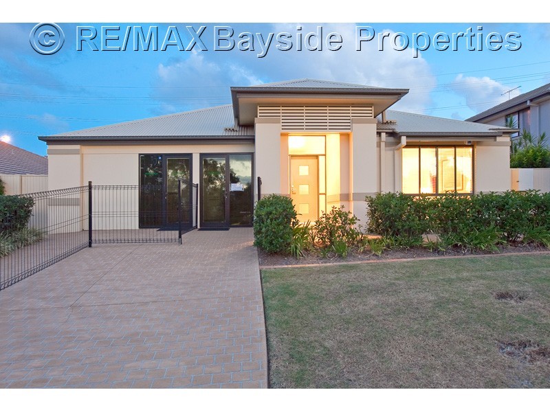 5 Balfour Place, Thornlands QLD 4164