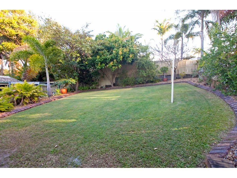 11 Sylvania Street, Wellington Point QLD 4160