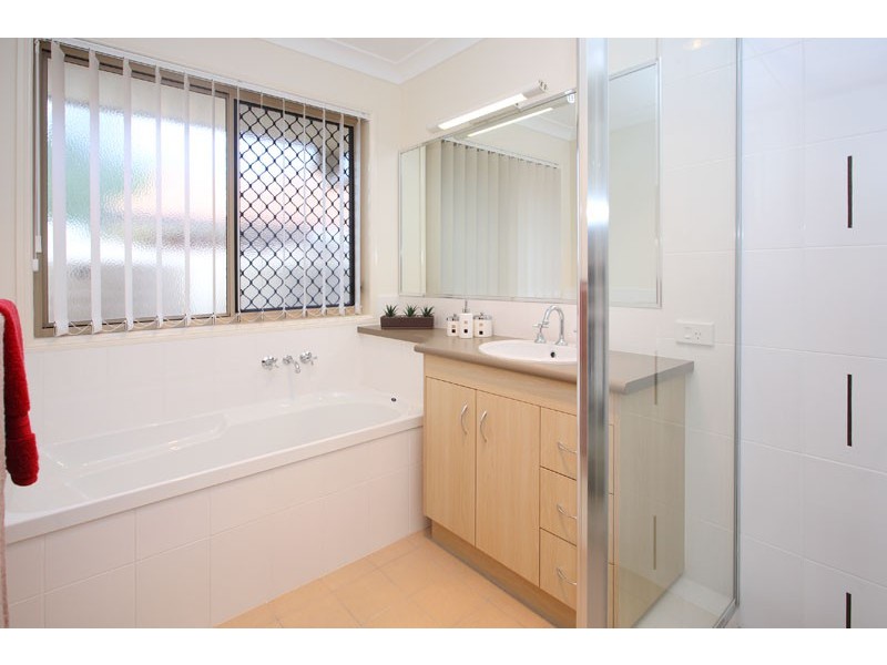 16 Alford Place, Wellington Point QLD 4160