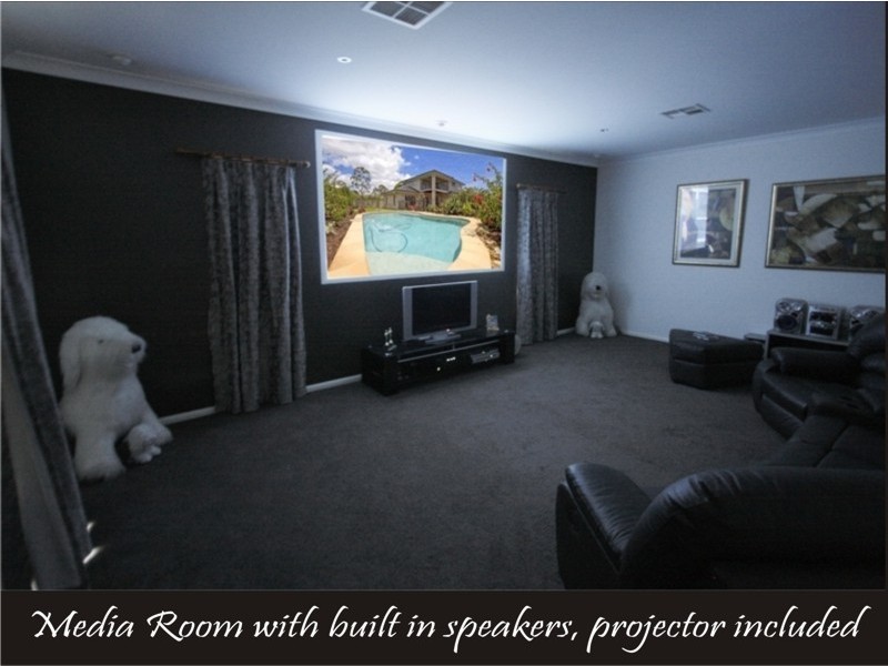 16 Riseborough Terrace, Cleveland QLD 4163