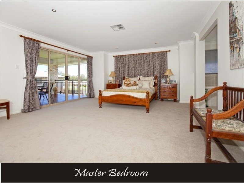 16 Riseborough Terrace, Cleveland QLD 4163