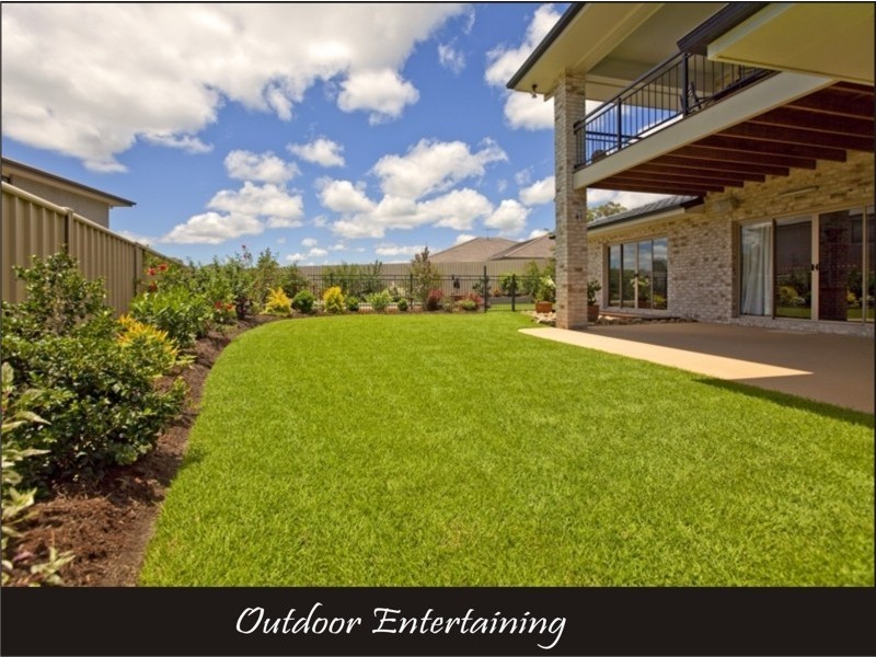 16 Riseborough Terrace, Cleveland QLD 4163