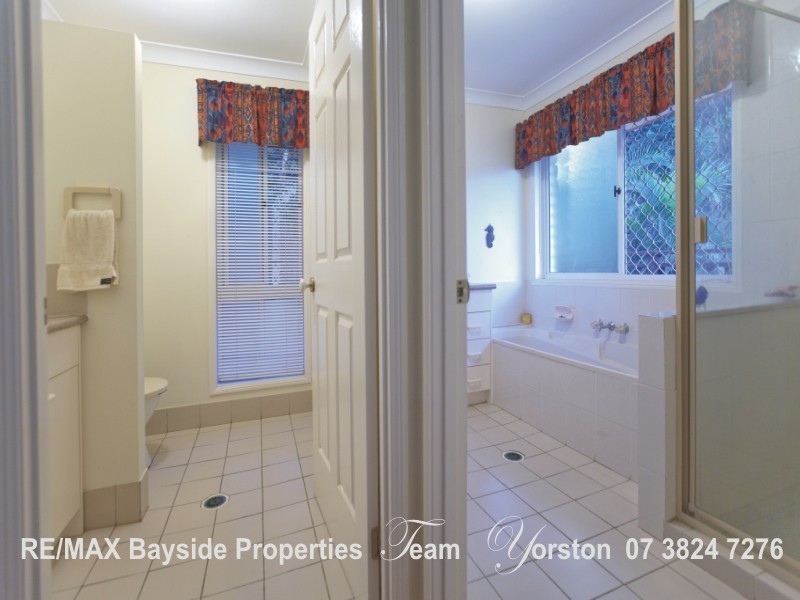 32 Flamingo Crescent, Thornlands QLD 4164