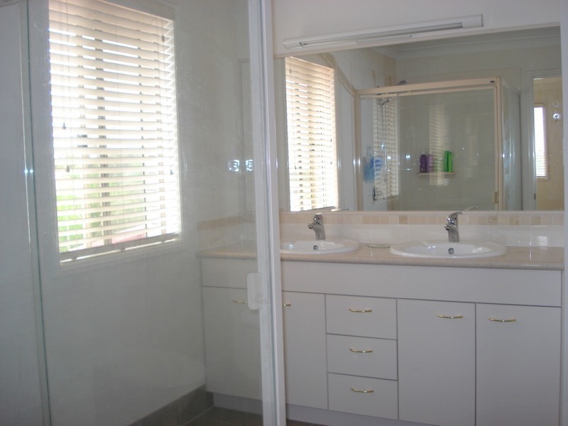 3  Cobby Court, Redland Bay QLD 4165