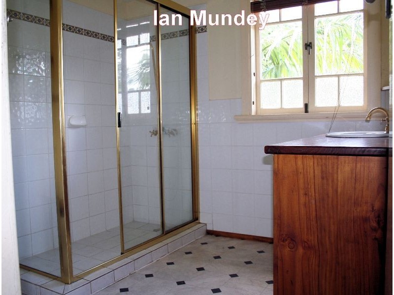 13 Cleveland Redland Bay Road, Thornlands QLD 4164