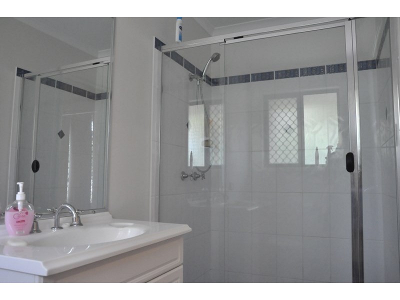 4 Truscot Place, Thornlands QLD 4164