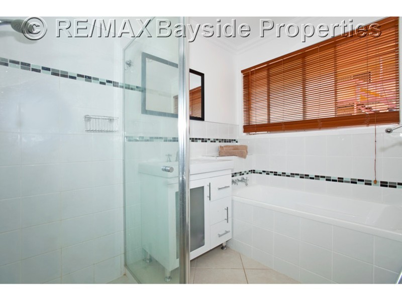 4 Albatross St, Victoria Point QLD 4165