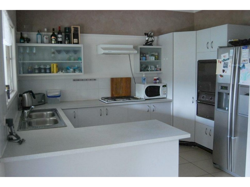 8 Estaway Court, Capalaba QLD 4157