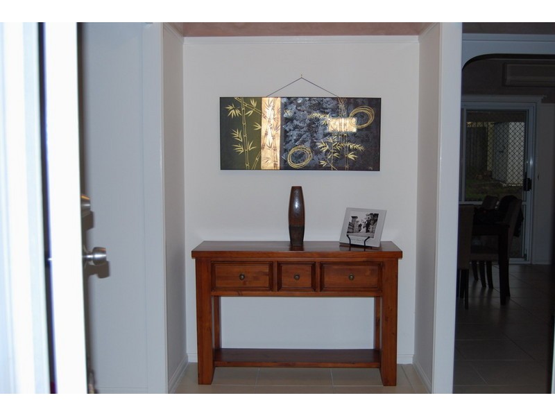 8 Estaway Court, Capalaba QLD 4157