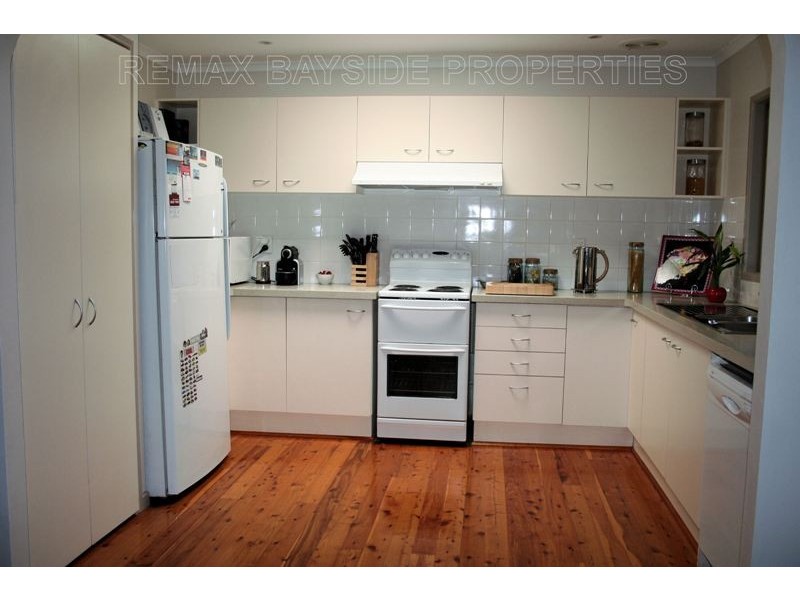 10 ESTELLE STREET, Birkdale QLD 4159