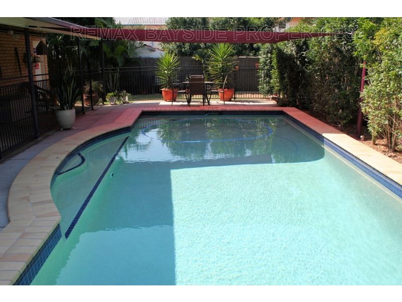 10 ESTELLE STREET, Birkdale QLD 4159