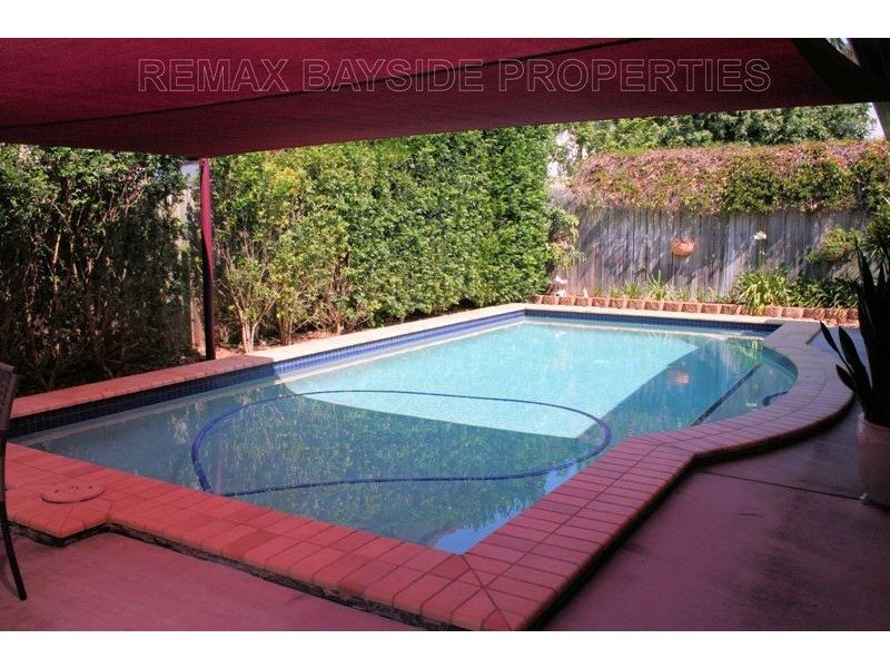 10 ESTELLE STREET, Birkdale QLD 4159