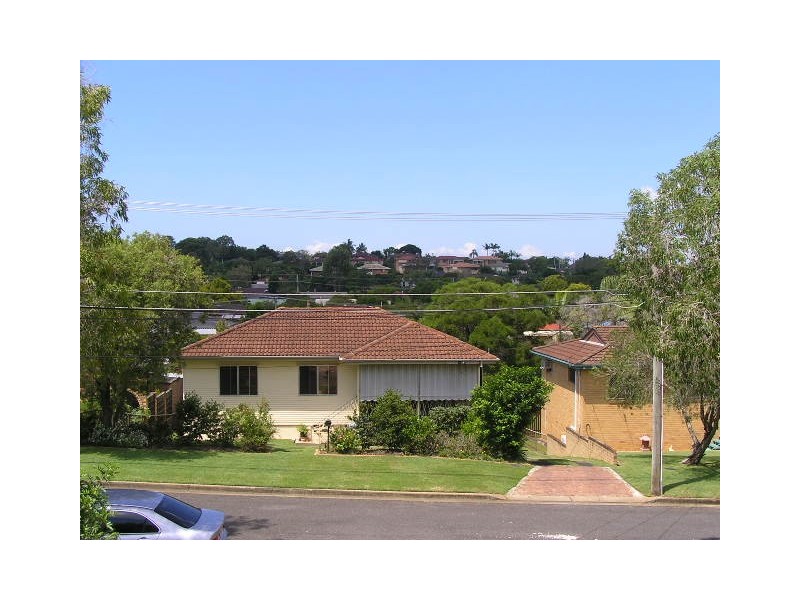 12 Meron St., Wynnum West QLD 4178