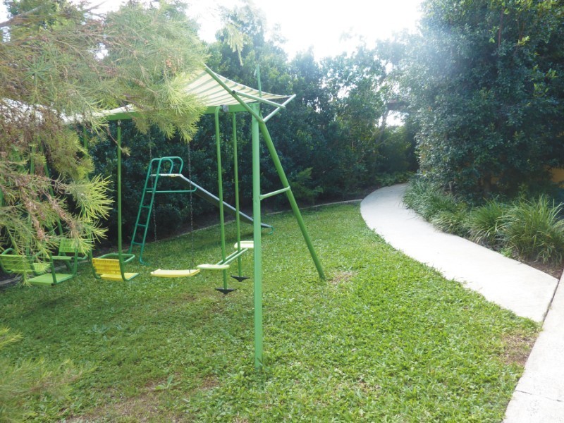 12 Manly Street, Birkdale QLD 4159