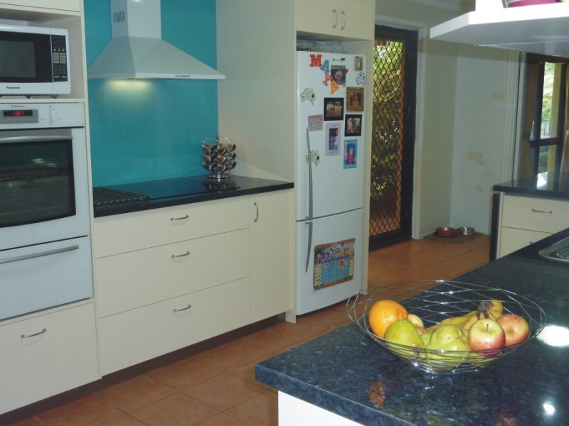 12 Manly Street, Birkdale QLD 4159