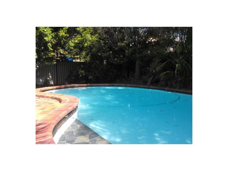6 Wilkie Street, Redland Bay QLD 4165