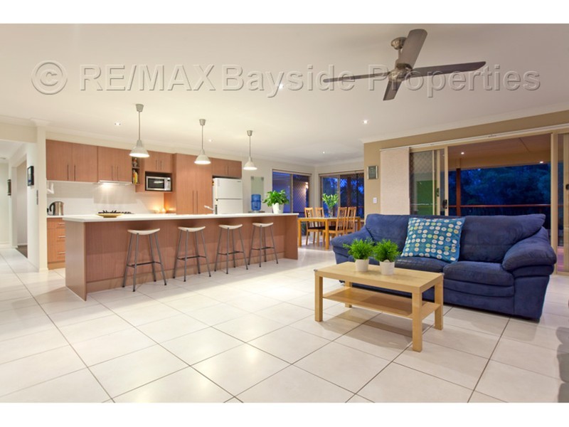 18 Gretchen Circuit, Thornlands QLD 4164