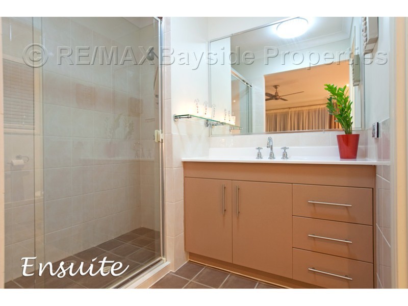 18 Gretchen Circuit, Thornlands QLD 4164