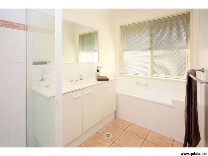 5 Fletcher Terrace, Ormiston QLD 4160