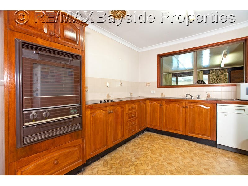 38 Whitehall Av, Birkdale QLD 4159