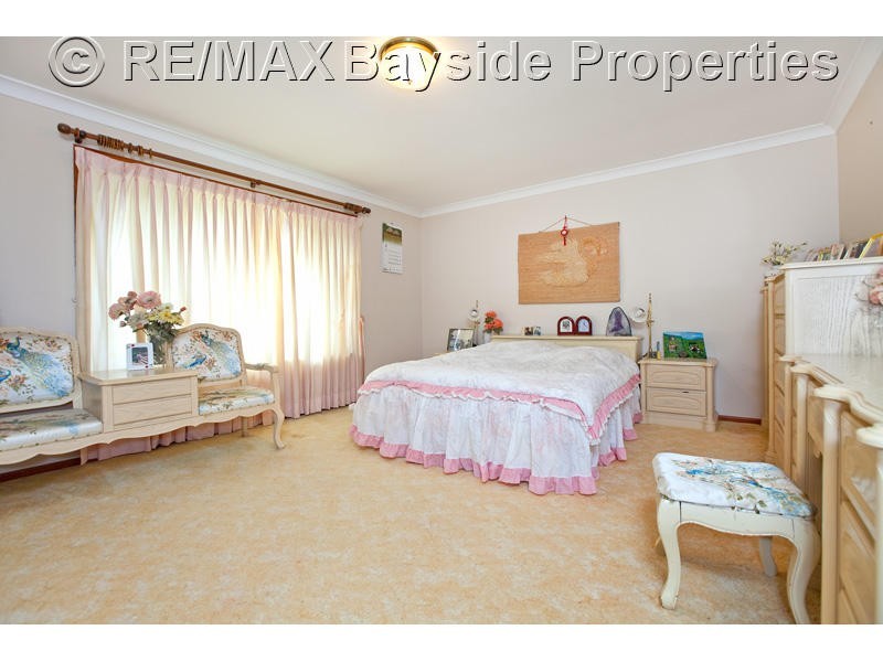 38 Whitehall Av, Birkdale QLD 4159