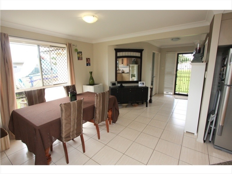 22 Haig Road, Birkdale QLD 4159