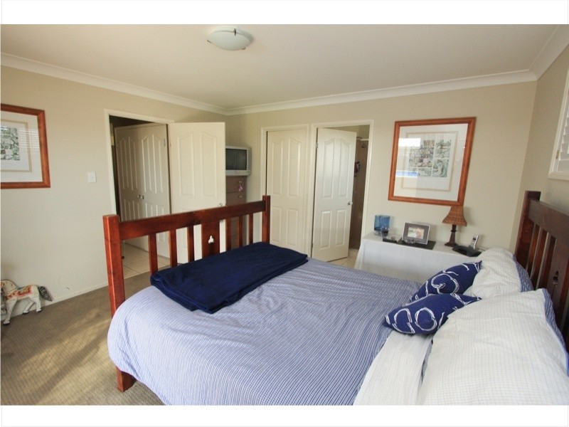 22 Haig Road, Birkdale QLD 4159