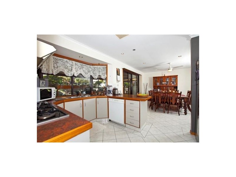 7 Parkwood Drive, Capalaba QLD 4157