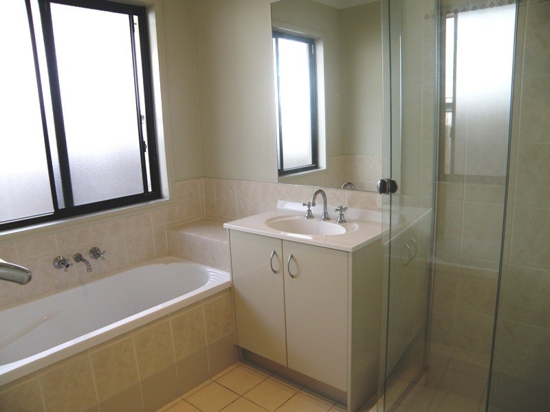 3 Merle Court, Birkdale QLD 4159