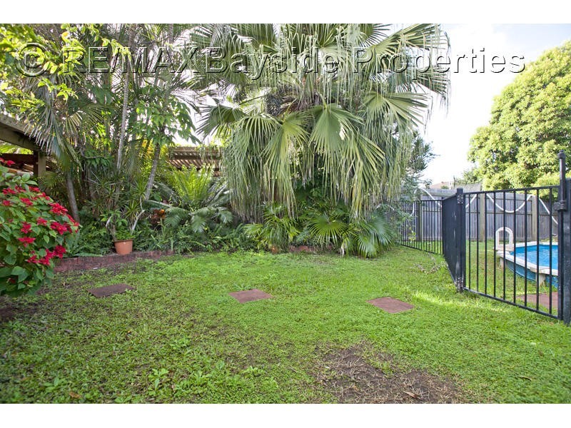 12 Manly Street, Birkdale QLD 4159
