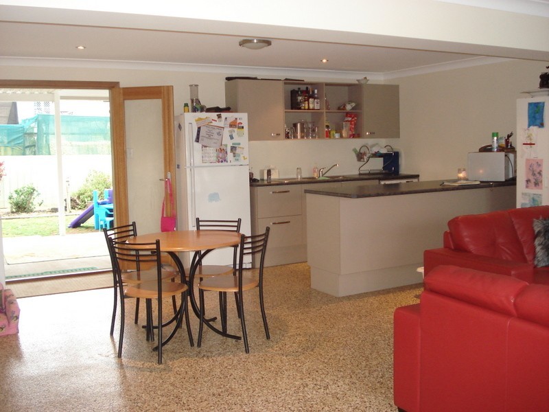 98  Long St., Cleveland QLD 4163