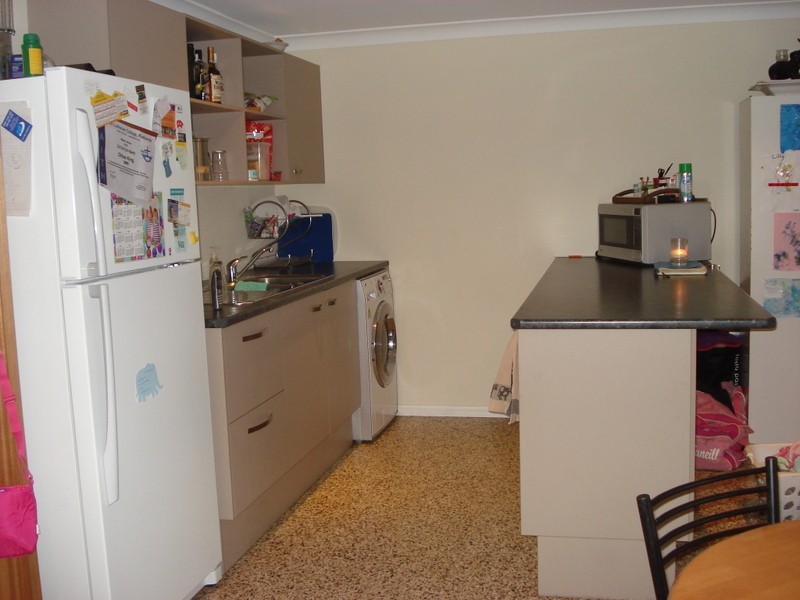 98  Long St., Cleveland QLD 4163